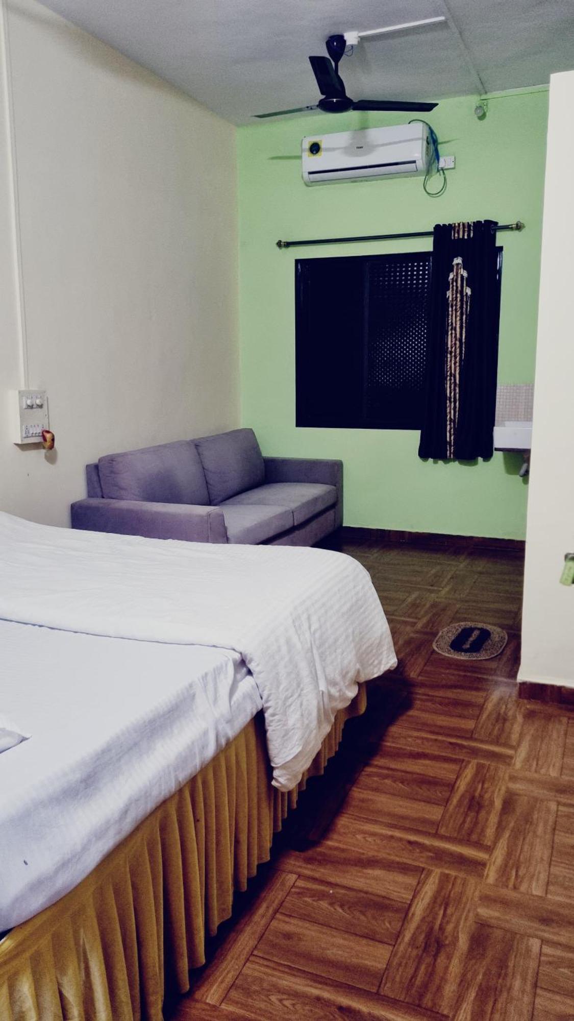 Humming Bird Beach Resorts Alibag Luaran gambar